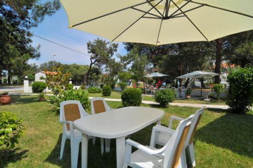 Villa Iris Prínos Esterno foto